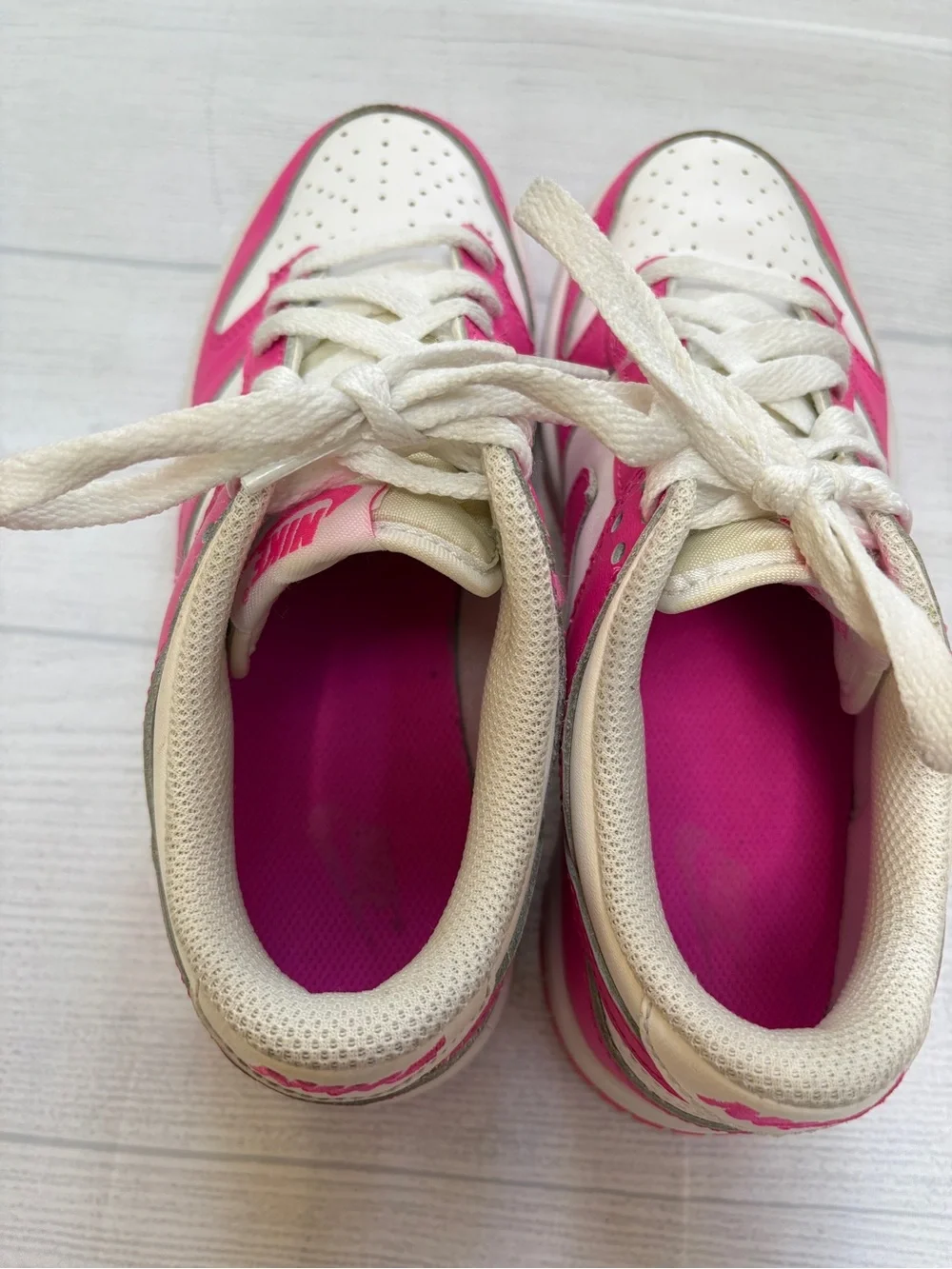Nike Low-Top Sneakers in Pink and White